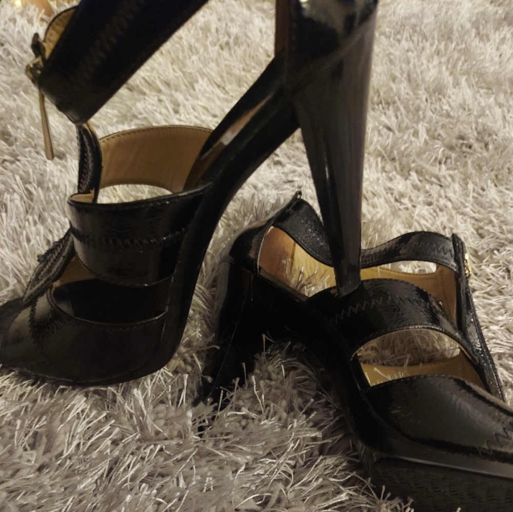 Michael Kors heels size 9.5